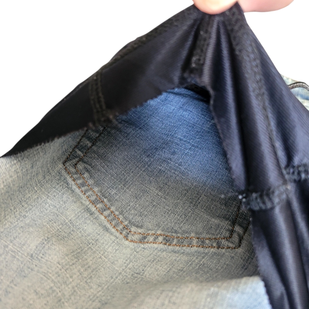 Women's Victoria Secret Bootcut London Jean With Butt Lift Panel Size 2 - Picture 3 of 12